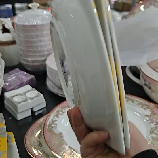 瓷片微瑕8.5寸3个深方盘6666666