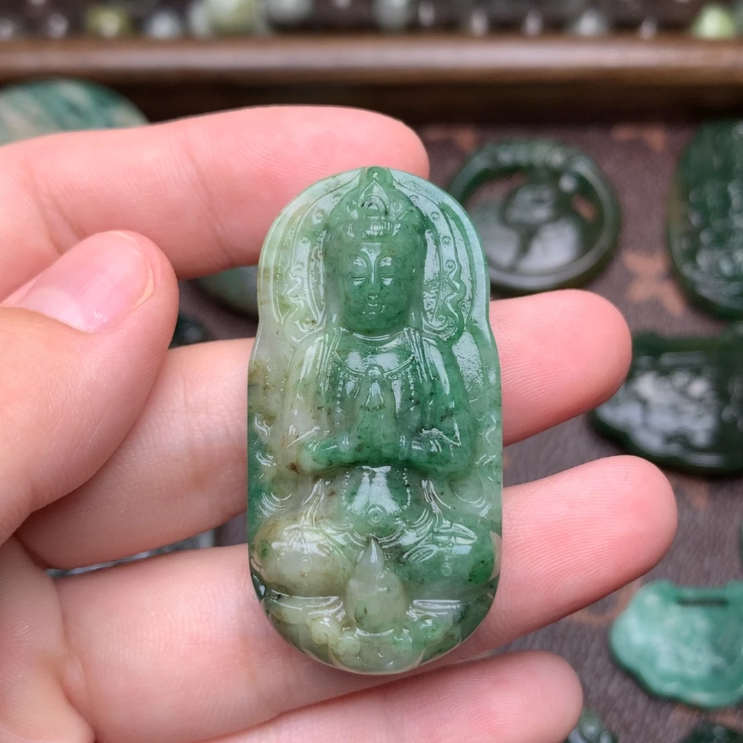 未镶嵌独山玉颈饰