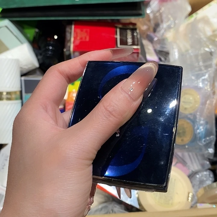 Q***星花岗石铁合金香水沐浴露持久留