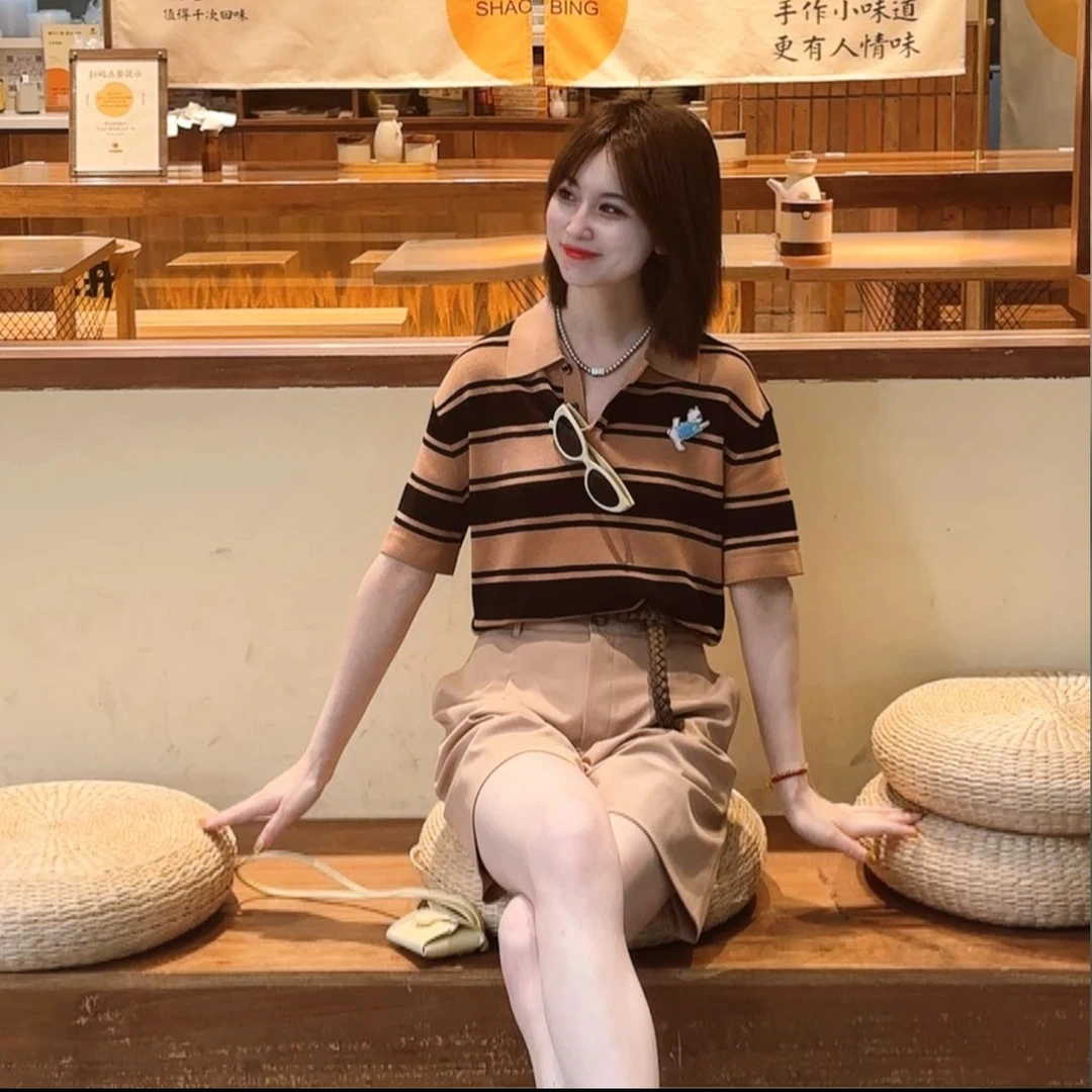 GIRDEAR/哥弟「熔岩臻巧」夏季新款经典条纹POLO领针织T恤 138023