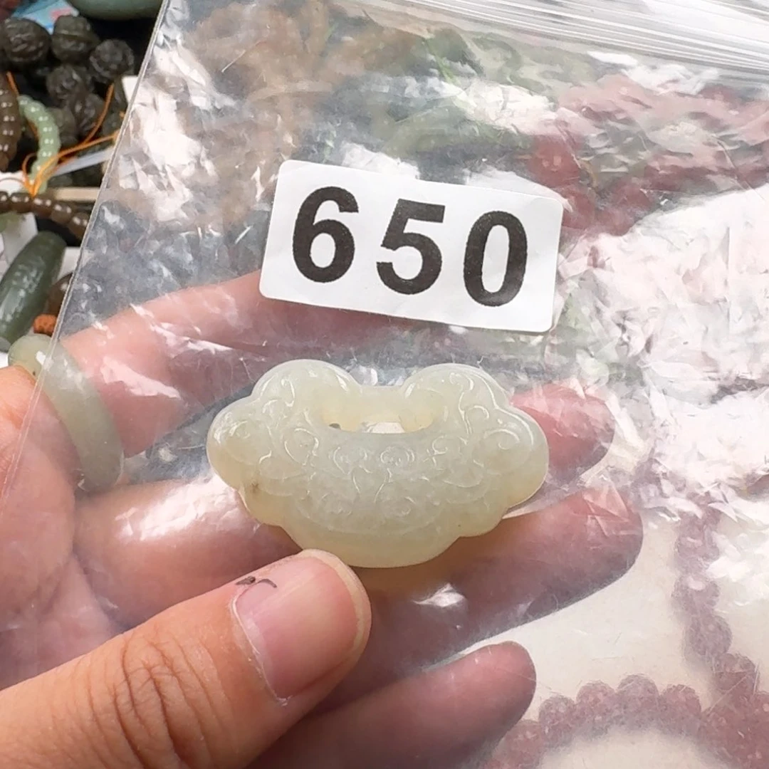 和田玉未镶嵌珠宝奇石