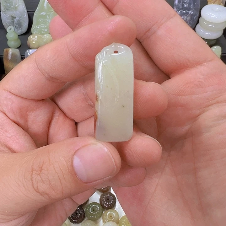 和田玉未镶嵌吊坠(不含链)灵**玉