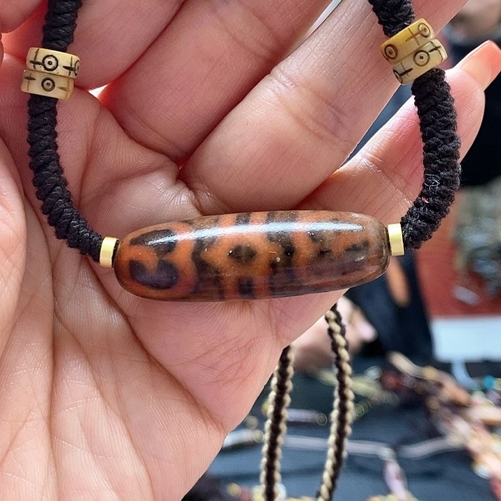 玛瑙/玉髓颈饰合金