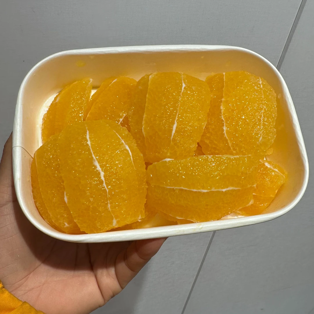 果切【配送到家】产地赣南脐橙现切果肉400g，新鲜美味，香甜爆汁水分十足