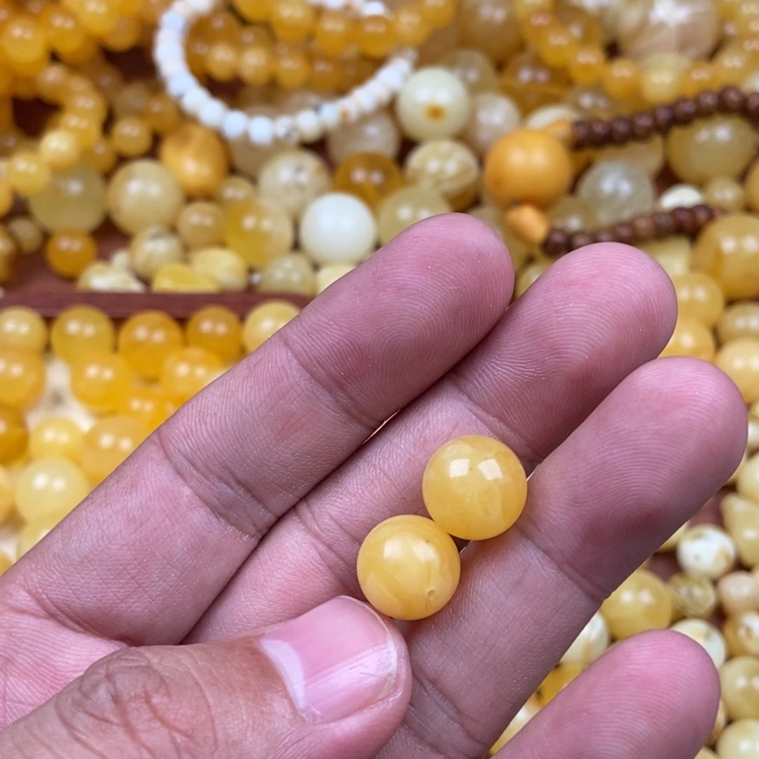 未镶嵌蜜蜡裸石墨*蜜蜡