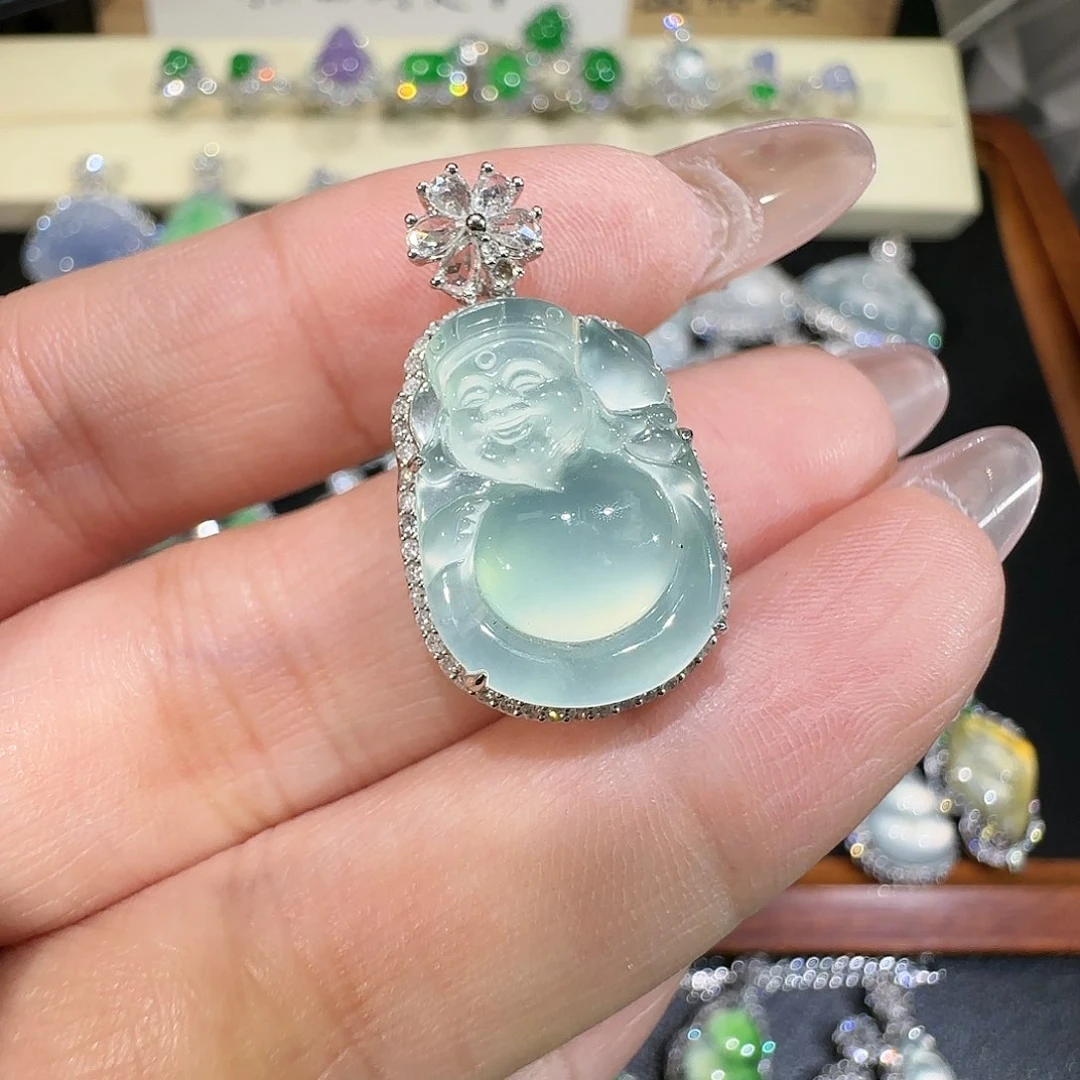 【闪购商品】颈饰18K金镶嵌翡翠