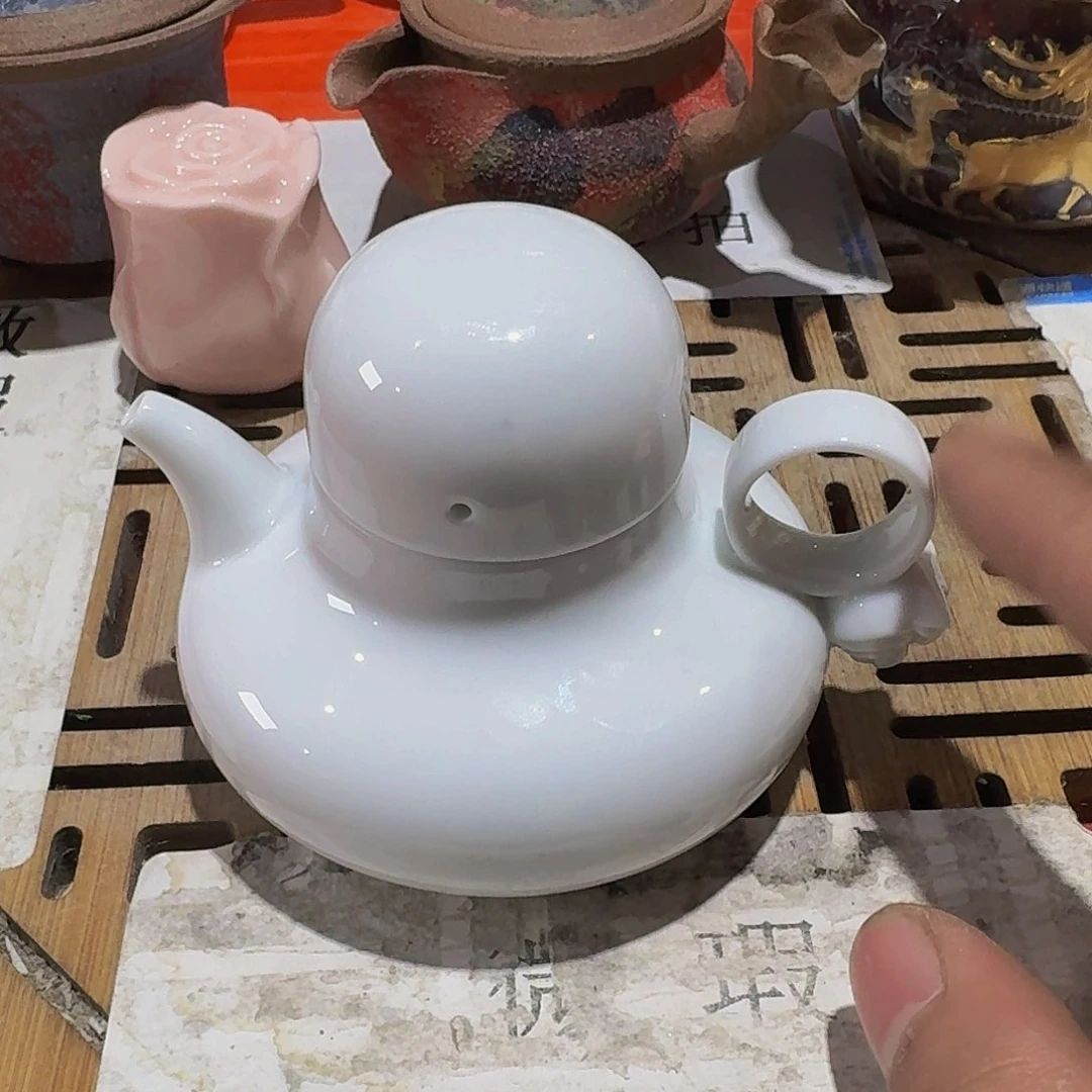 瑕疵茶具。介意勿拍