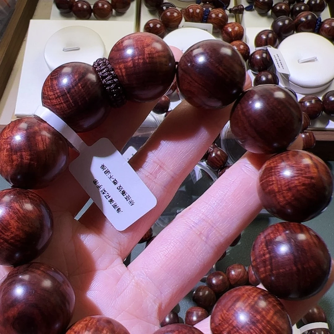 阳****手串/手链黄花梨/降香黄檀