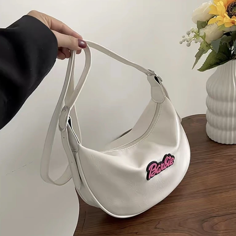 单根拉链暗袋单肩饺子包斜挎包经典肩包女士百搭运动休闲时尚轻奢