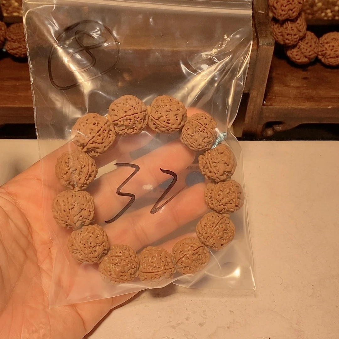 金刚菩提手串李*森8。