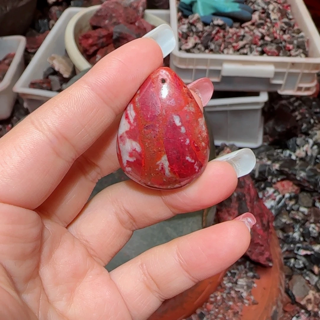 天然辰砂原矿吊坠13