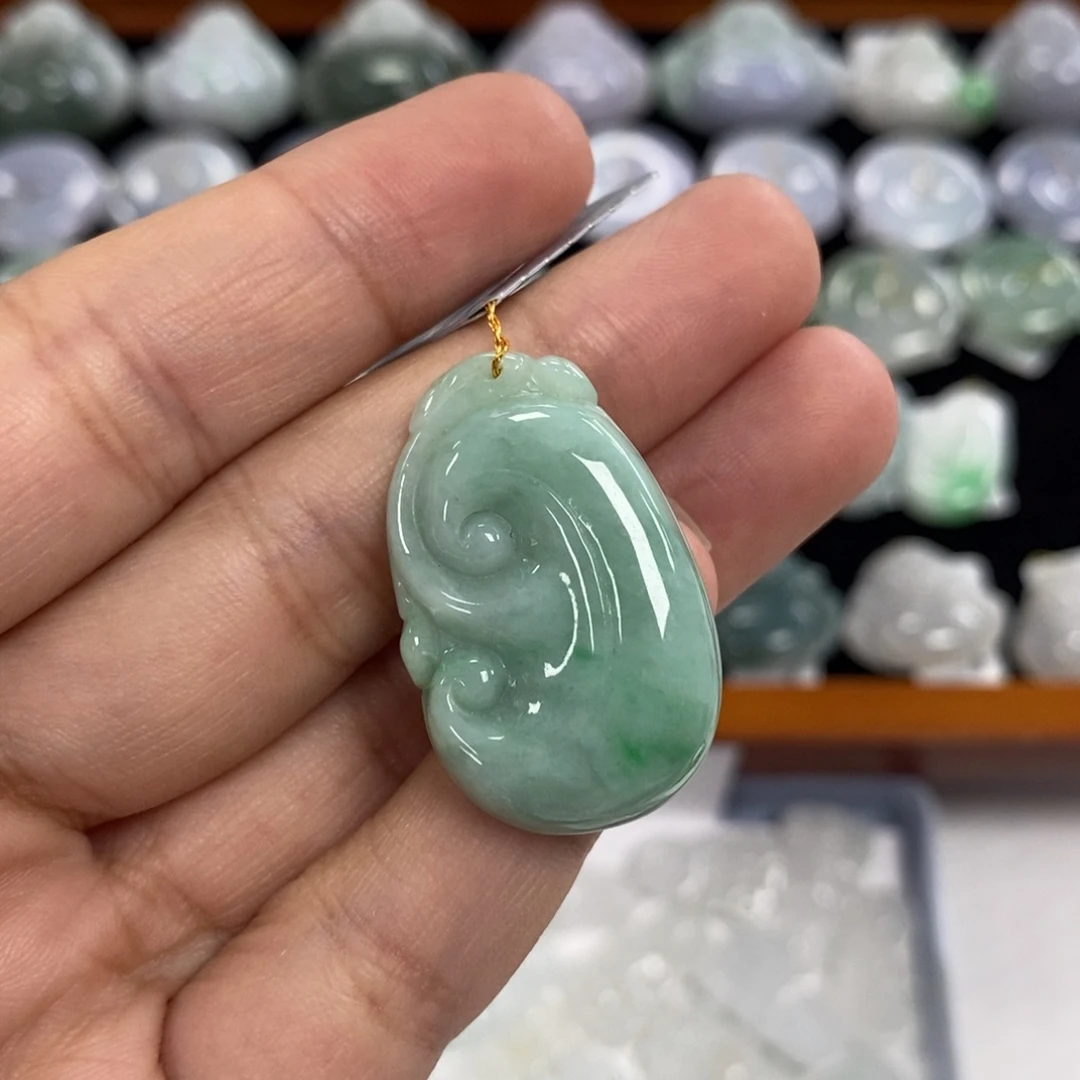 颈饰未镶嵌翡翠如意