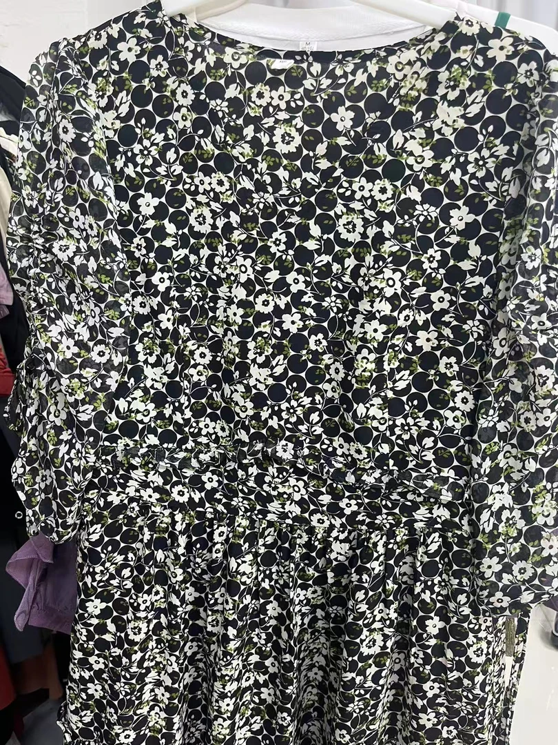 A1971 碎花气质连衣裙女显瘦收腰时尚减龄遮肉修身连衣裙