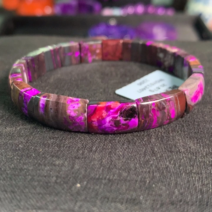 苏纪石（舒俱来）手镯未镶嵌火焰纹丝绒