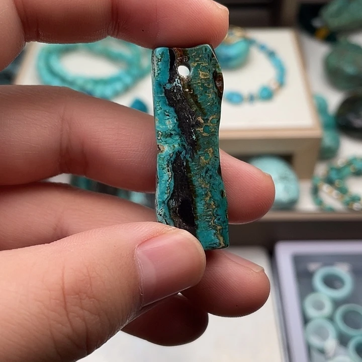 绿松石未镶嵌吊坠10