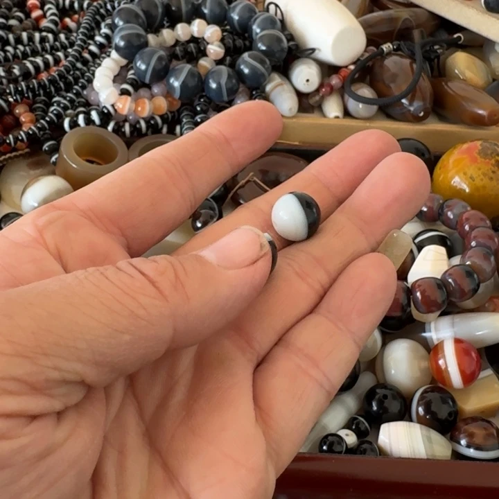 讽***.玛瑙/玉髓合金珠宝奇石