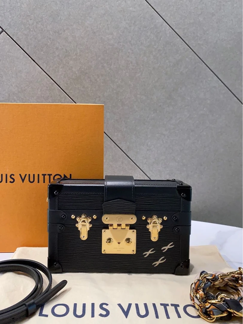 未使用 LouisVuitton/路易威登 黑色水波纹硬盒子