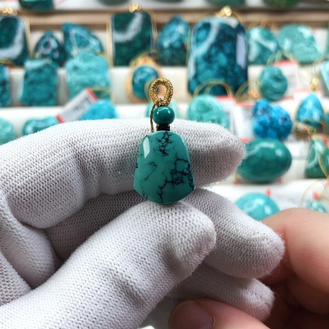 绿松石未镶嵌车挂