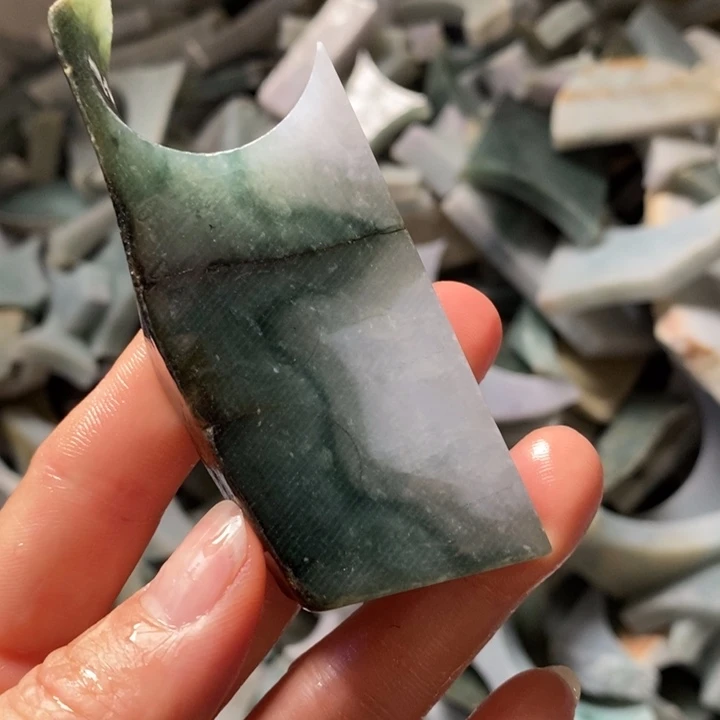 翡翠裸石翡翠边角料
