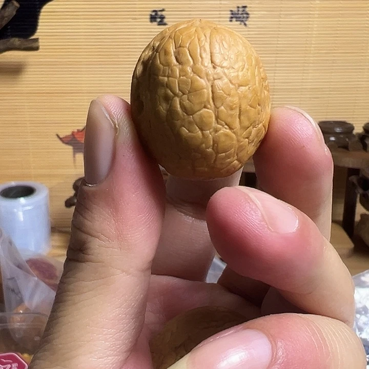文玩核桃吊坠蛇皮球