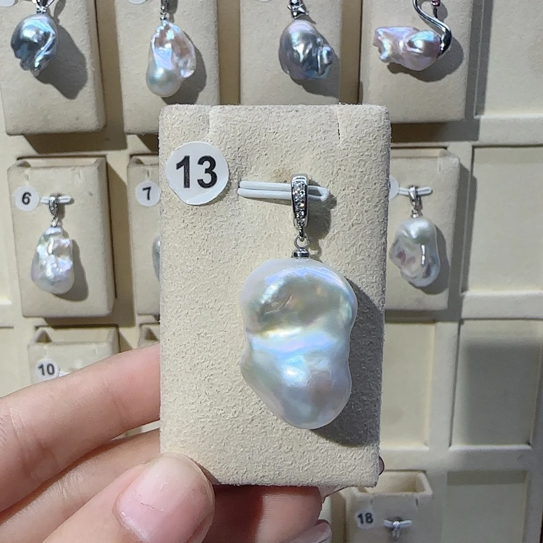 淡水珍珠合金颈饰