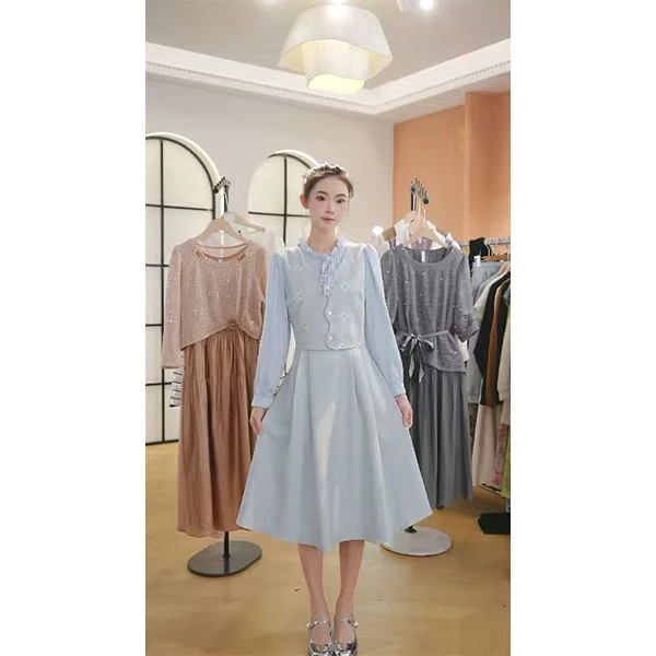 L9556  2025年早秋新款时尚气质减龄假两件收腰显瘦中长款连衣裙