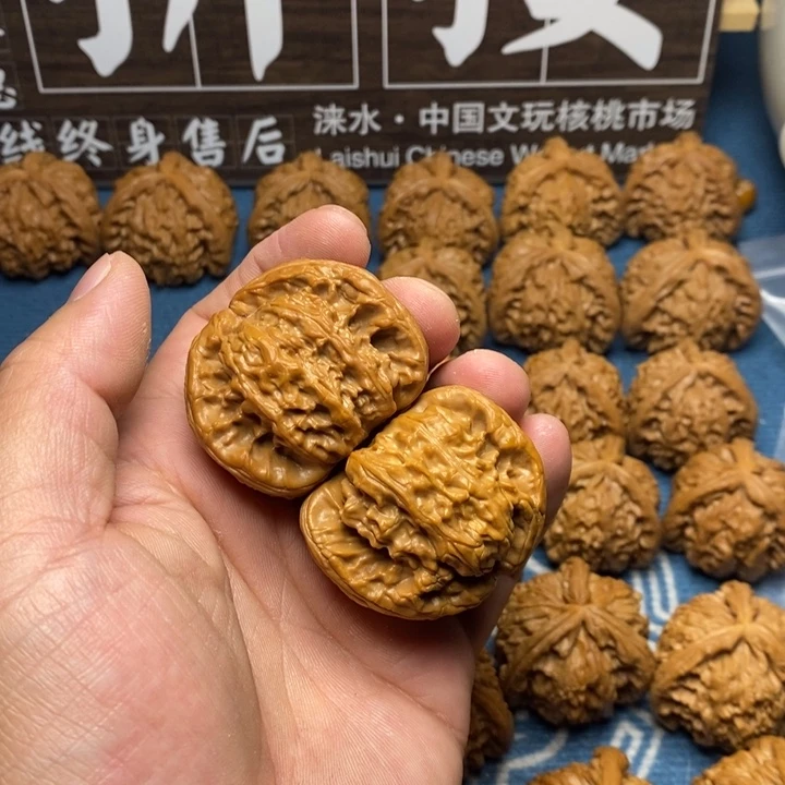 他***姚文玩核桃文玩核桃