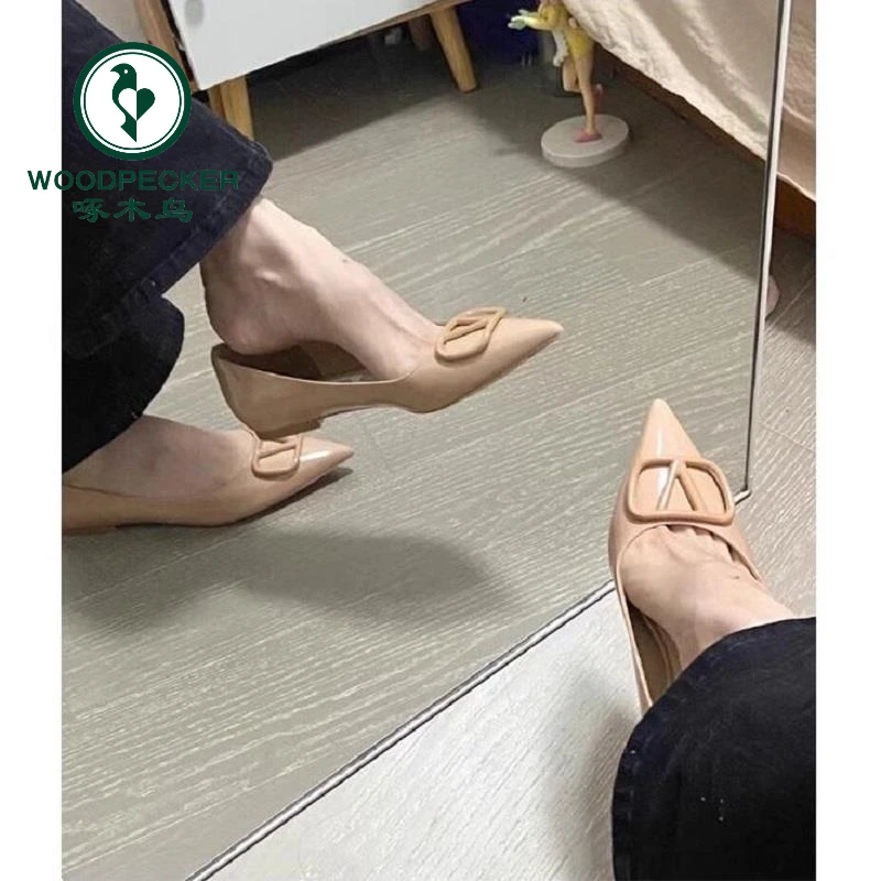 啄木鸟尖头单鞋平底气质裸色法式2025新款百搭浅口通勤鞋女温柔鞋