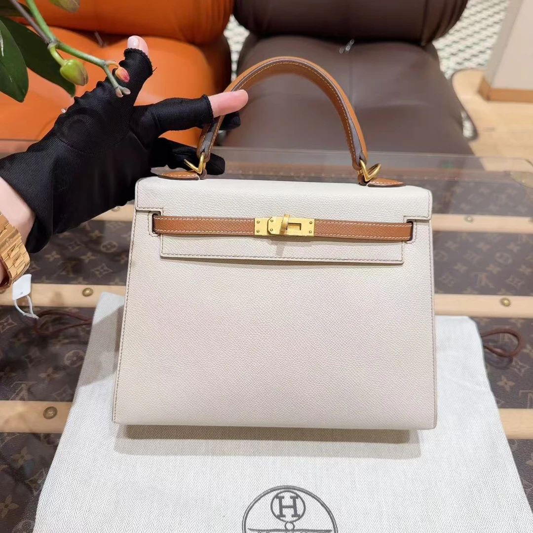 99新 Hermes/爱马仕 kelly25 奶昔白拼金棕 拉丝金扣 E皮Y刻