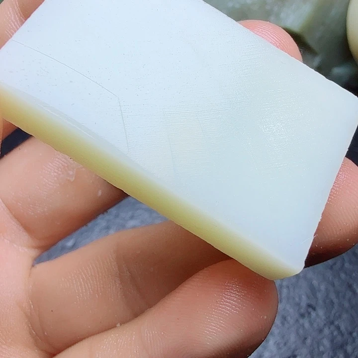 和田玉（糖玉）未镶嵌珠宝奇石