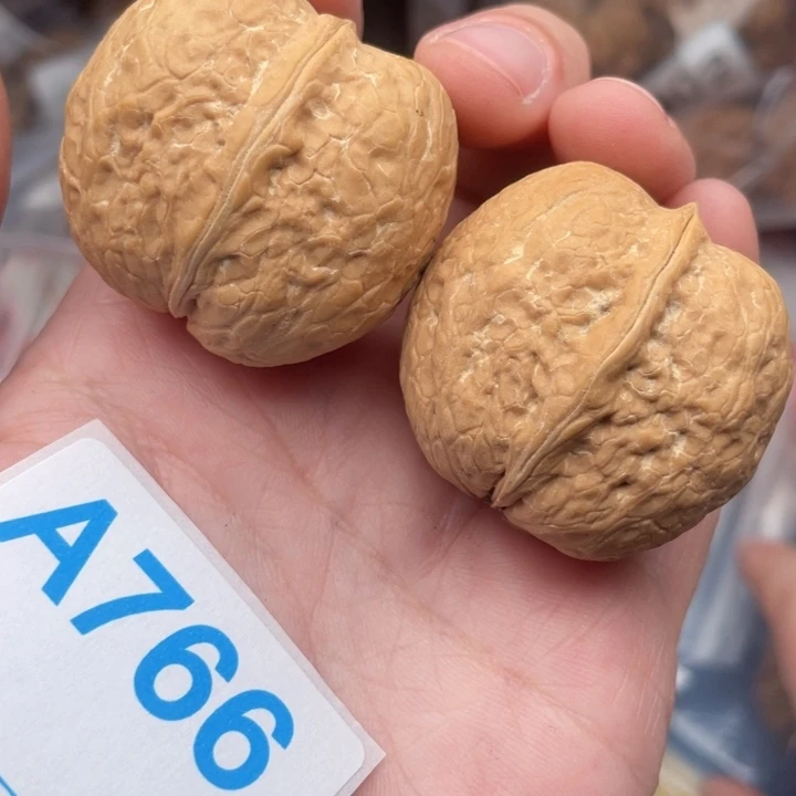 文玩核桃吊坠核桃