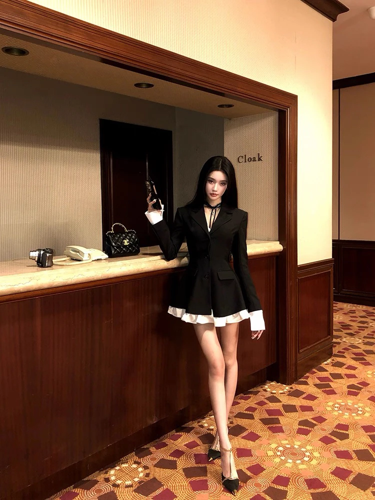 sunbaobao千金风黑色假两件连衣裙女2025新款设计感收腰西装外套