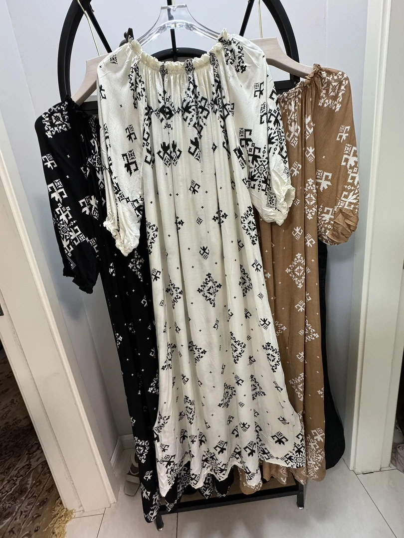 女夏款短袖长连衣裙印花宽松显瘦碎花休闲夏季时尚舒适气质圆领