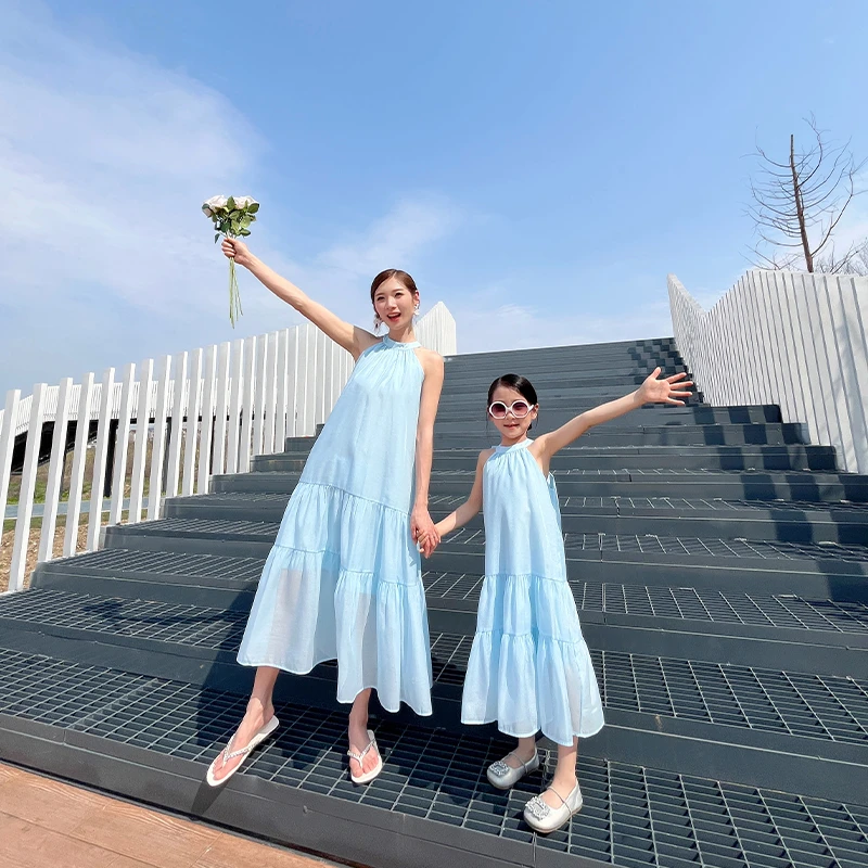 三亚海滩特别的沙滩海边度假明星同款亲子装母女装高端炸街连衣裙