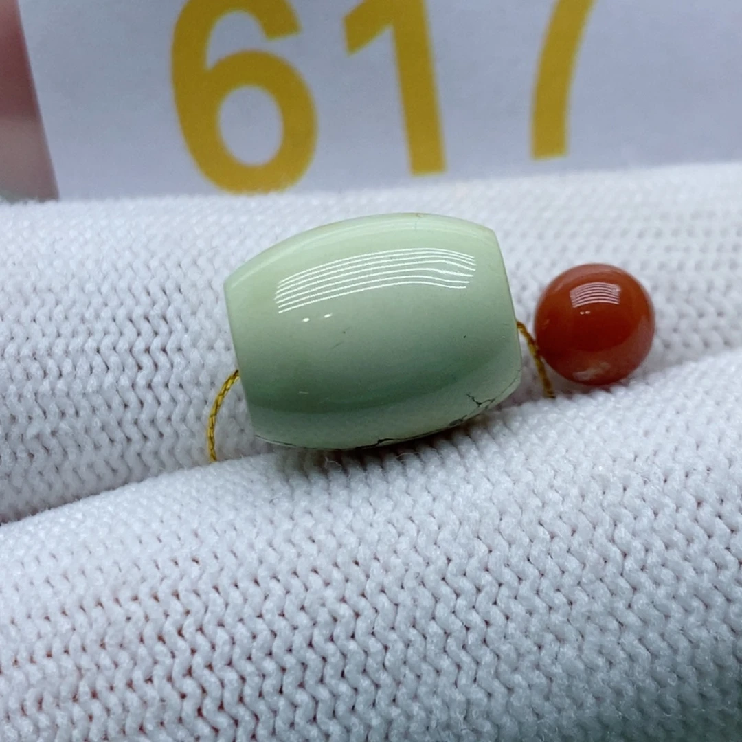 南红玛瑙未镶嵌珠宝奇石