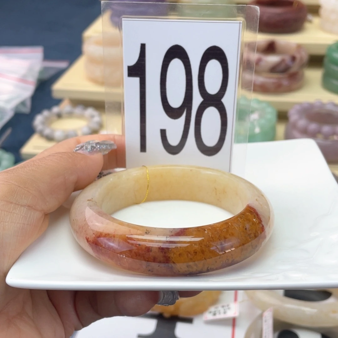 石英质玉未镶嵌手镯
