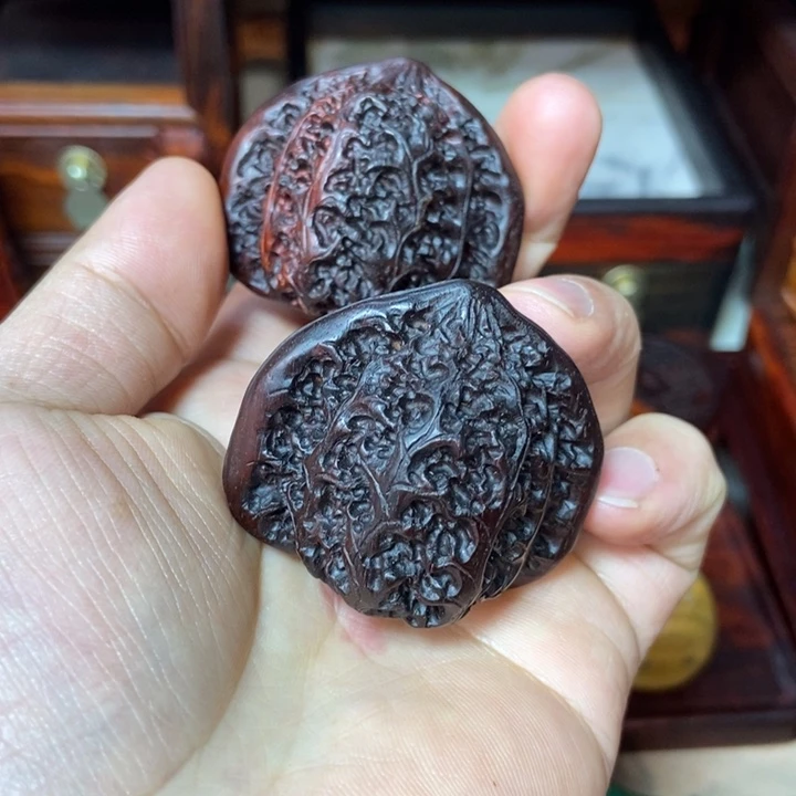 檀香紫檀（小叶紫檀）核桃