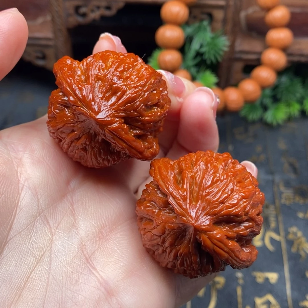 文玩核桃吊坠绣球a2