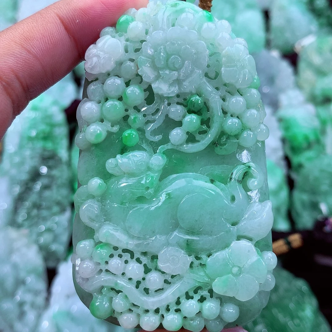 翡翠未镶嵌吊坠(不含链)