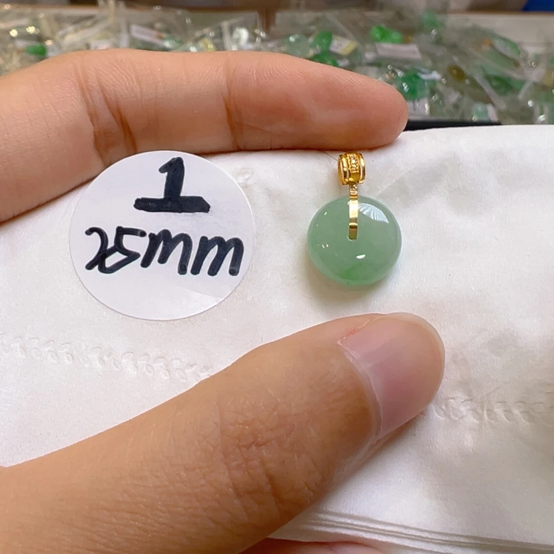 吊坠(不含链)18K金镶嵌翡翠