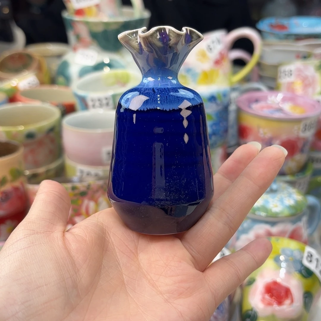 瓷片兔兔好可爱呀打个