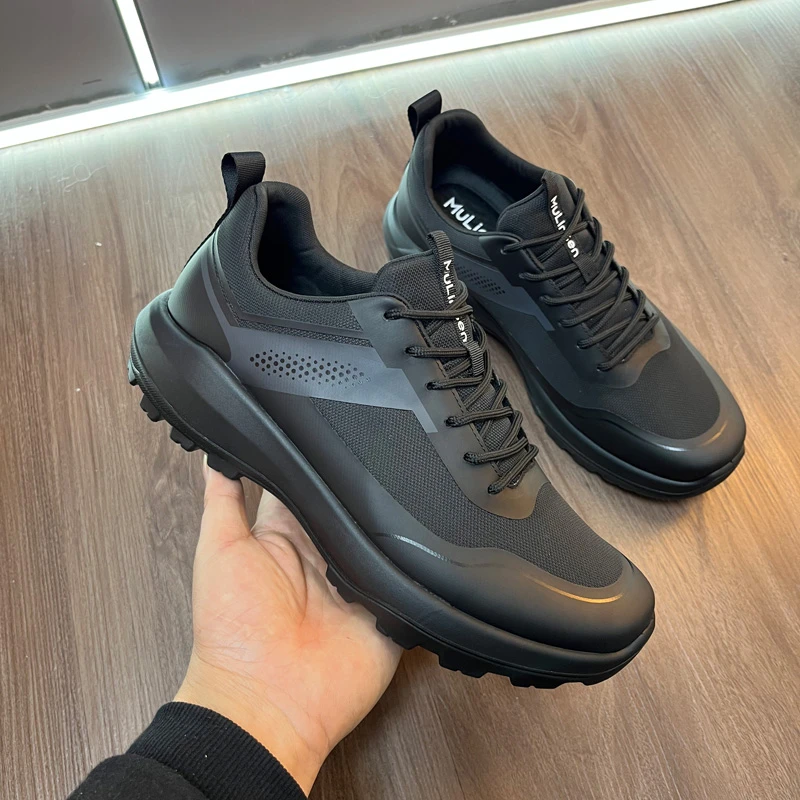 木林森秋季舒适百搭户外商务休闲网面鞋男黑色软底防滑运动跑步鞋