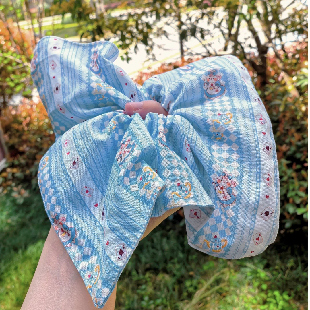 「野餐季兔子方巾｜蓝白条纹棉质头巾 春夏露营闺蜜装搭配神器」