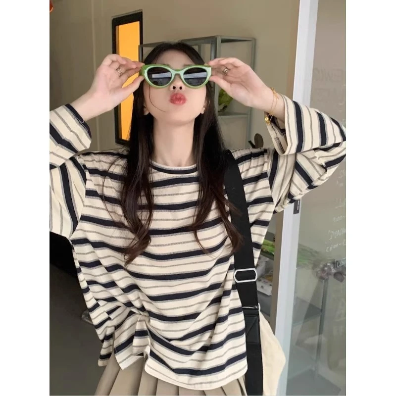 设计感开叉条纹长袖T恤女春秋新款松系穿搭宽松打底休闲减龄上衣