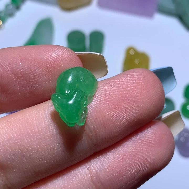 翡翠未镶嵌颈饰无镶嵌49