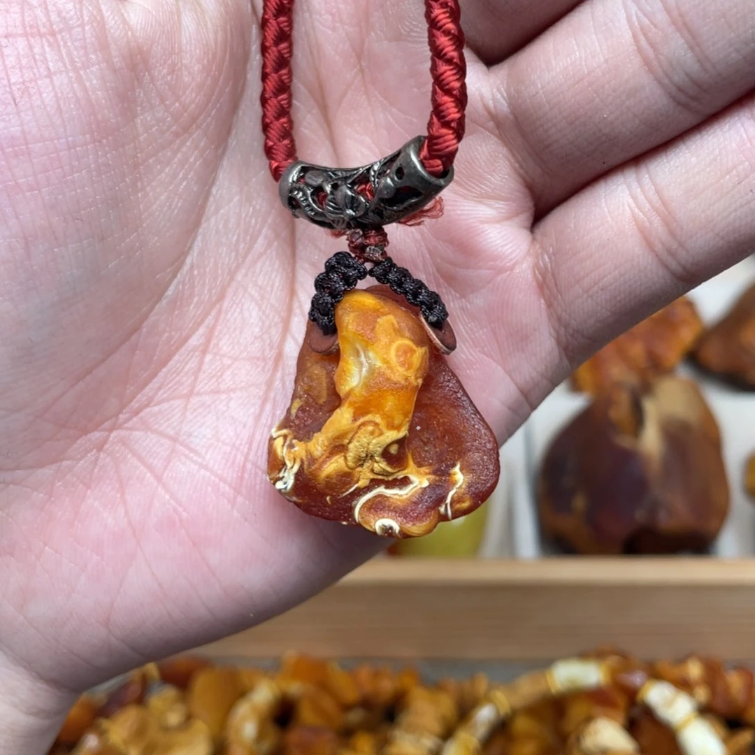 琥珀珠宝奇石未镶嵌