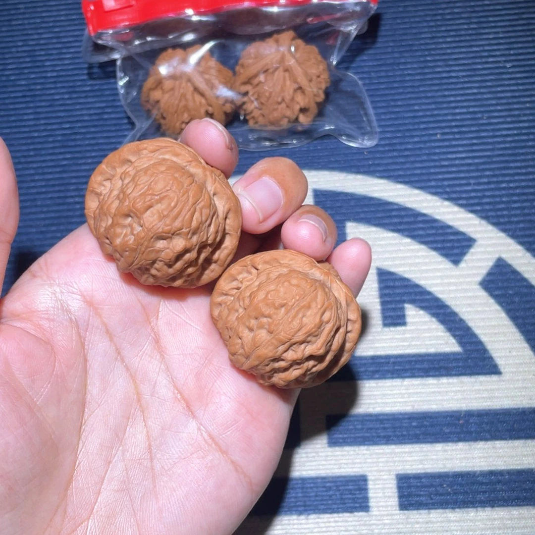 文玩核桃吊坠凤凰山39