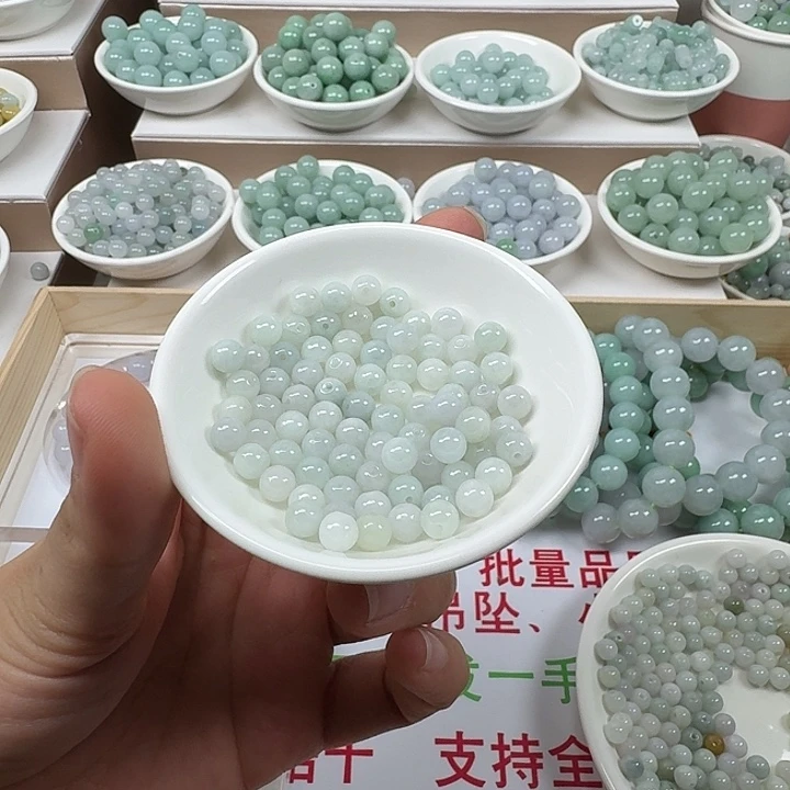 翡翠未镶嵌手链缅甸翡翠A货卡5.9mm