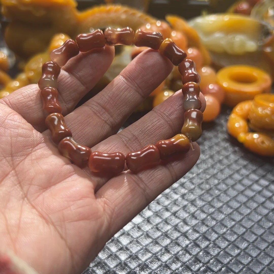 石英质玉未镶嵌颈饰