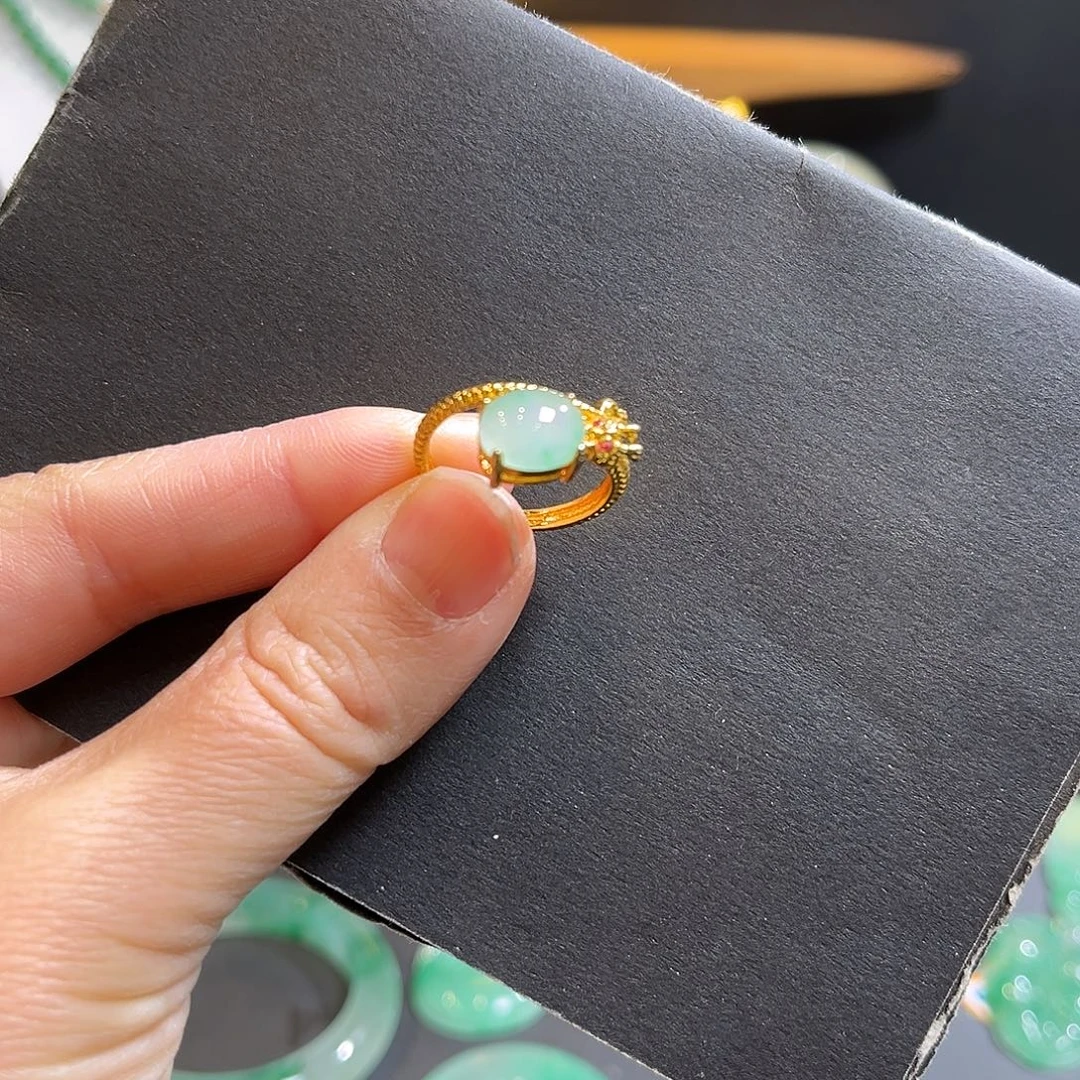 石英质玉未镶嵌戒指